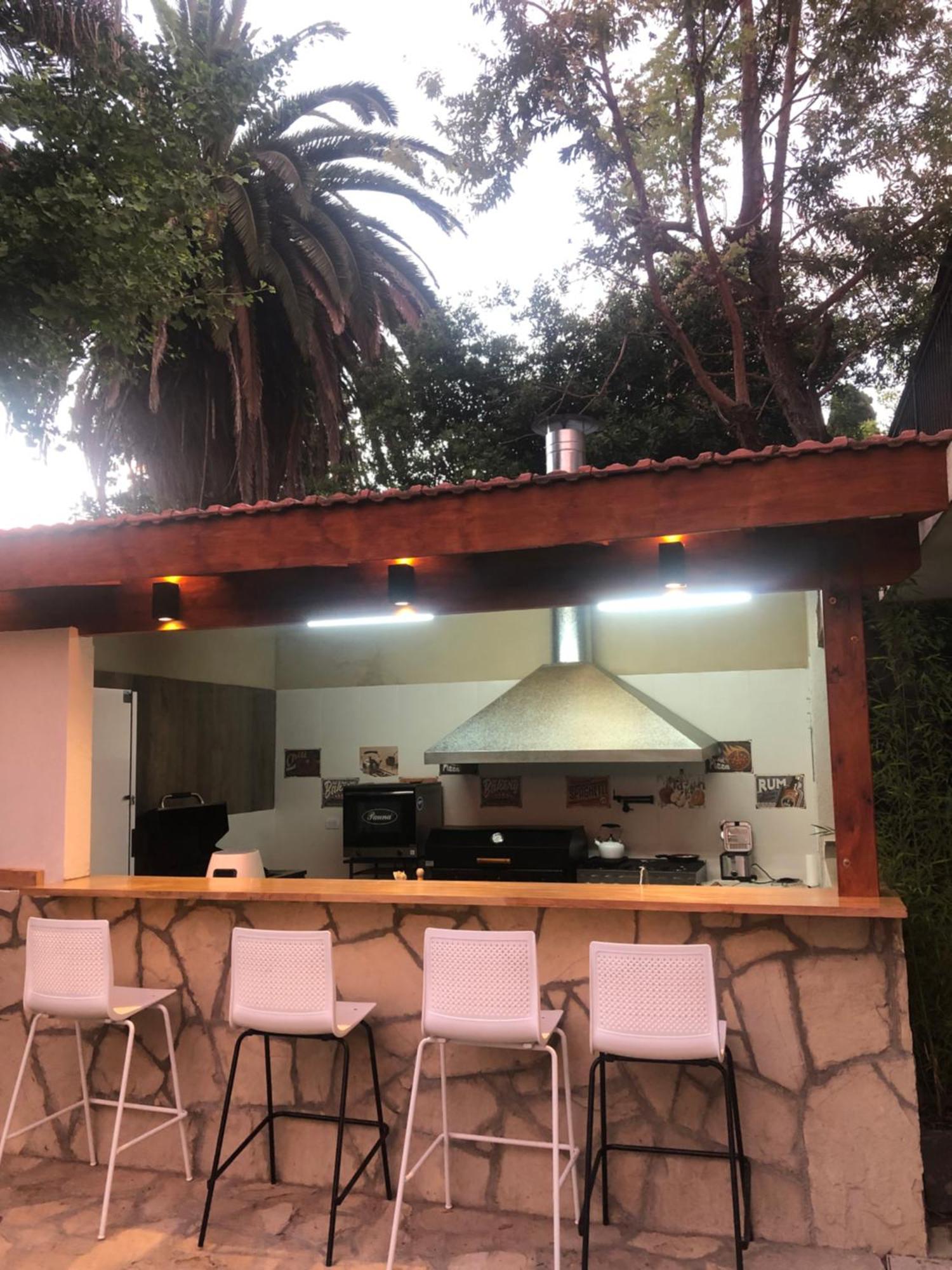 Like At Home Ezeiza Bagian luar foto